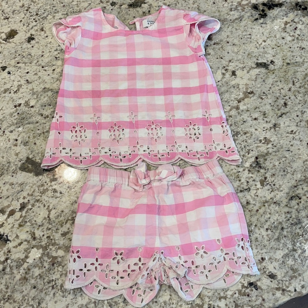 Little girls matching short set
